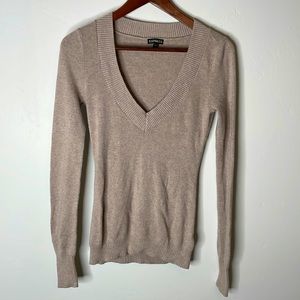V neck sweater